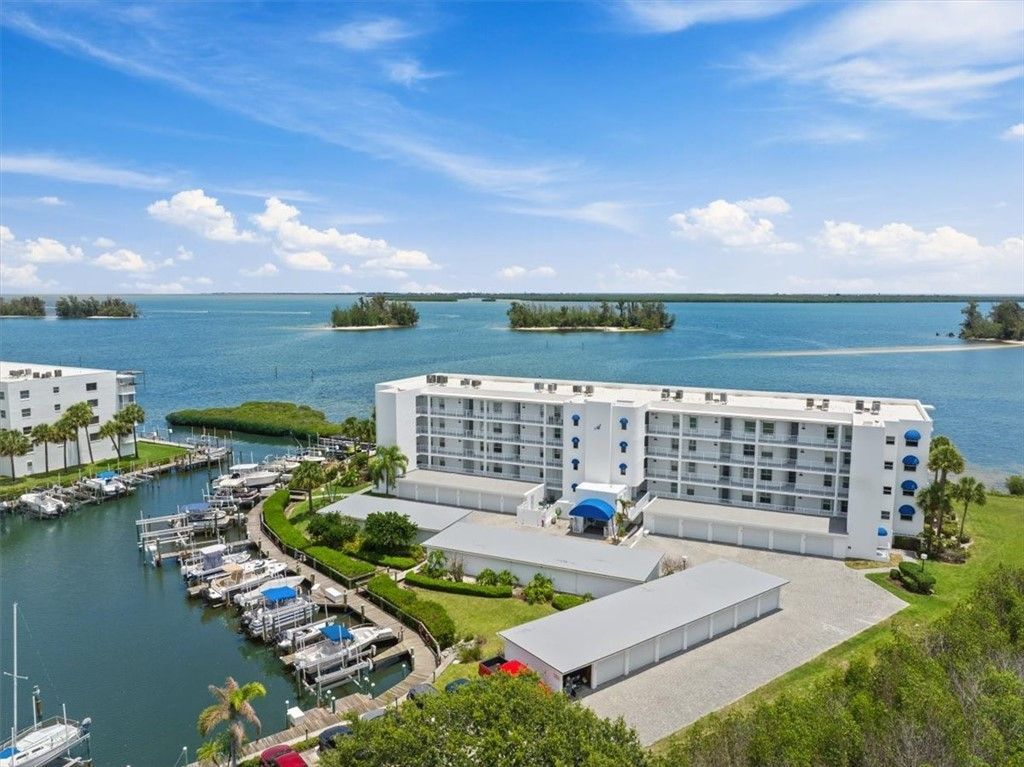 5944 S River Run Drive, Unit 5944, Sebastian, FL 32958 Photo