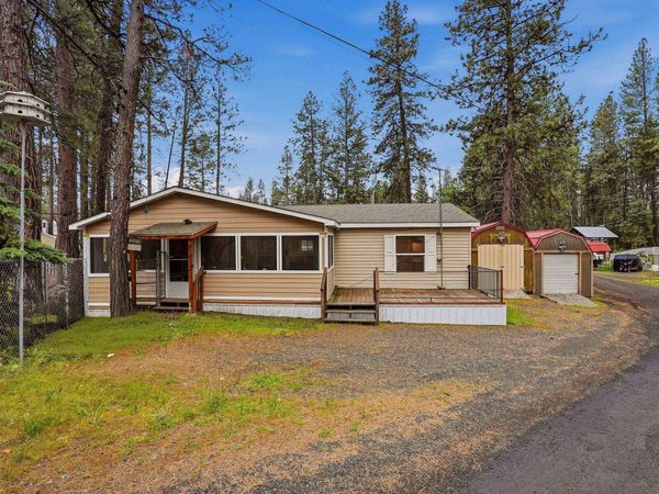 13901 S Clear Lake Way, Cheney, WA 99004
