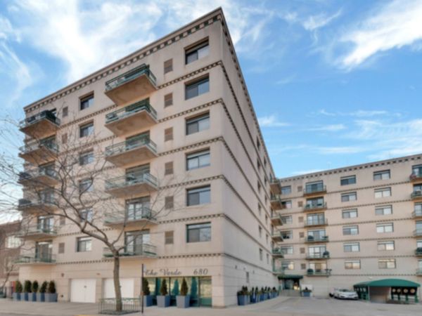 680 N Green Street, Unit 304, Chicago, IL 60642