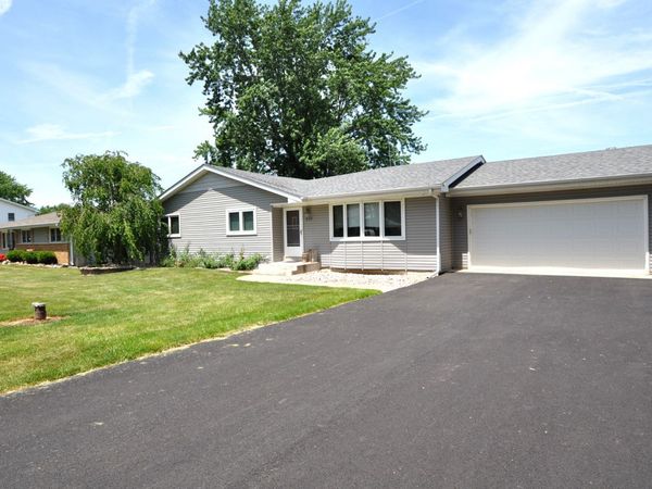 933 Melrose Street, New Lenox, IL 60451