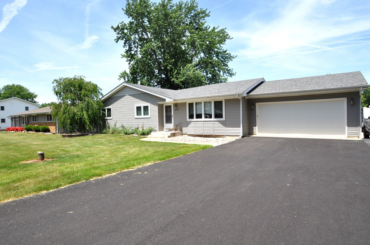 933 Melrose Street, New Lenox, IL 60451 Main Photo