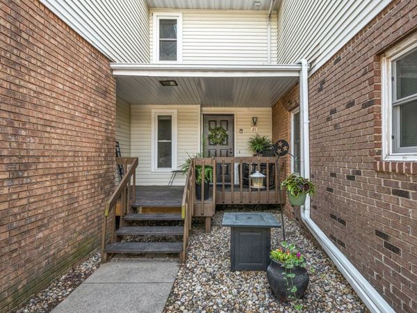903 N Linden Street , Unit 21, Normal, IL 61761
