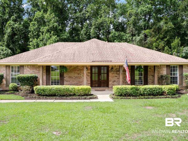 7711 Creekwood Drive, Mobile, AL 36695