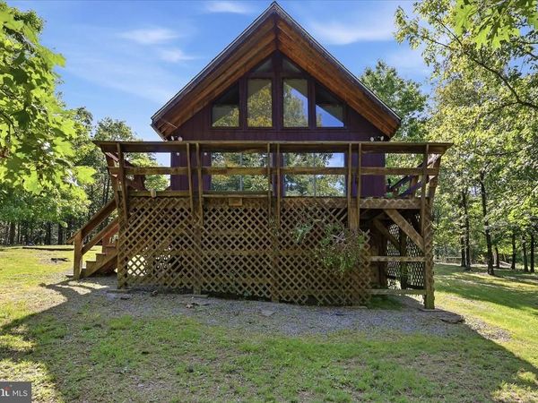 185 PLUM TREE LANE, BERKELEY SPRINGS, WV 25411