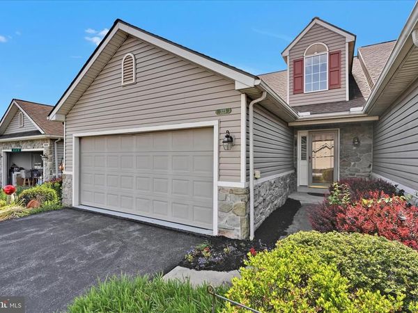 323 HILL STREET , MOUNT JOY, PA 17552