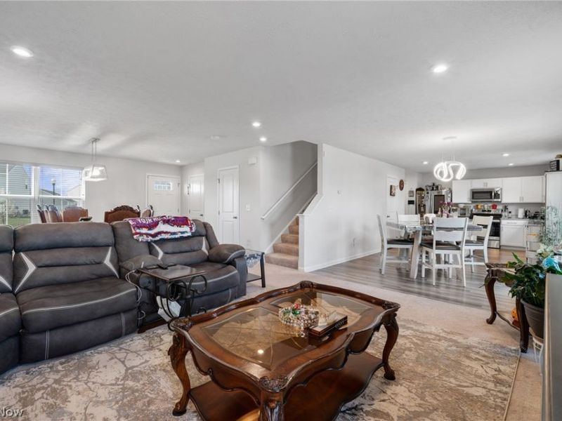 535 Cherrywood Lane, Painesville, OH 44077 Photo 6