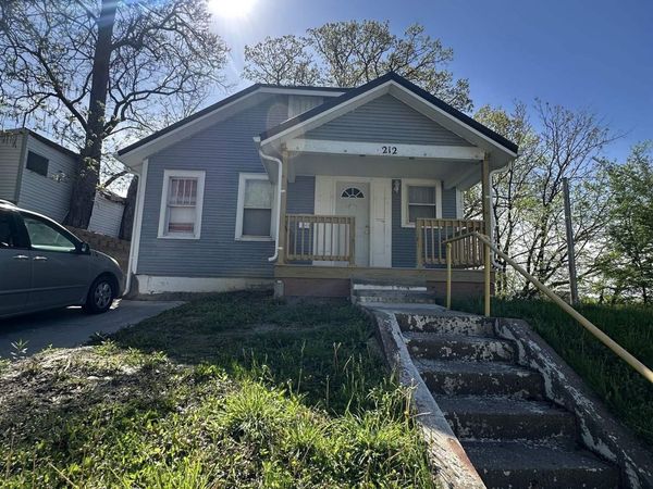 212 N Clay Street, Ottumwa, IA 52501