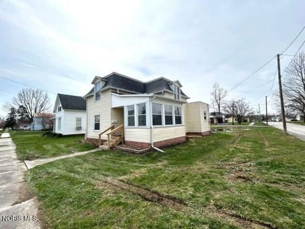 317 N 2nd Street , North Baltimore, OH 45872