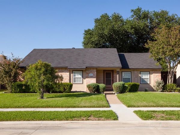 5713 Baker Drive, The Colony, TX 75056