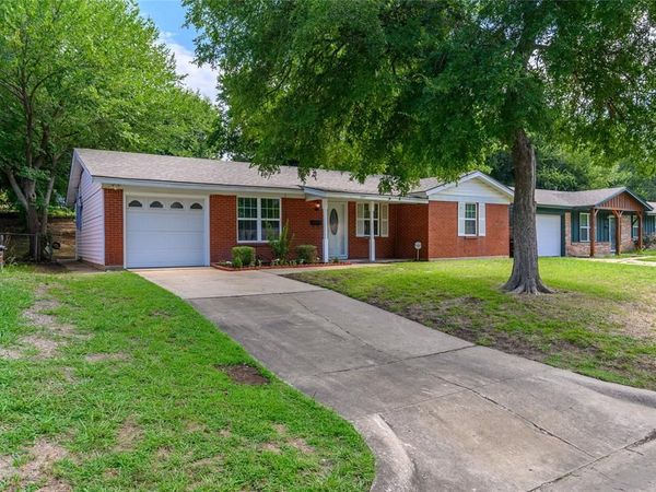 157 Bob White Road , Denison, TX 75020