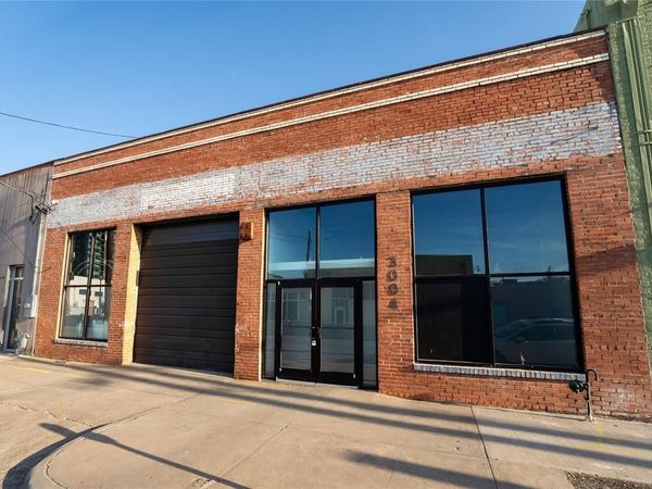 3004 Commerce Street , Dallas, TX 75226