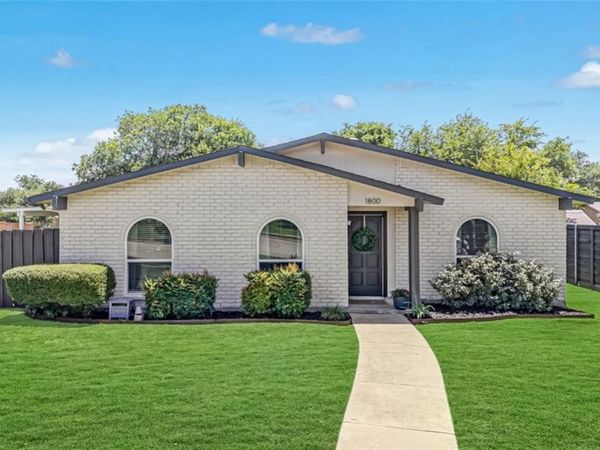 1800 Cumberland Trail , Plano, TX 75023