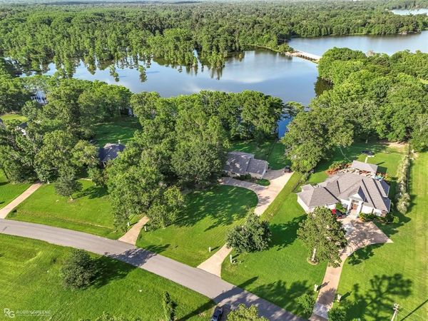 7308 Mallard Bay Drive , Shreveport, LA 71107