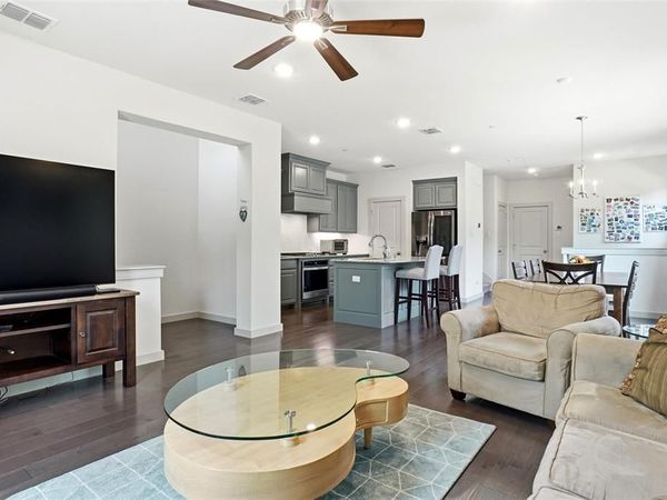 520 Ballustrade Drive , Irving, TX 75039