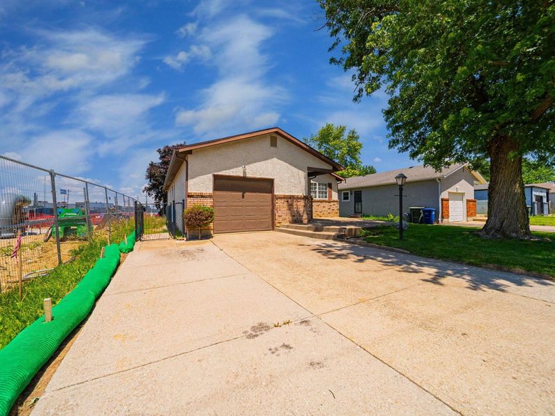 5332 Trabue Road , Columbus, OH 43228 Photo 2