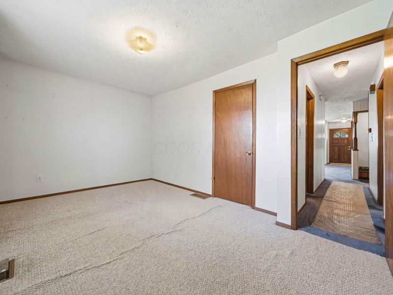 5332 Trabue Road , Columbus, OH 43228 Photo 24
