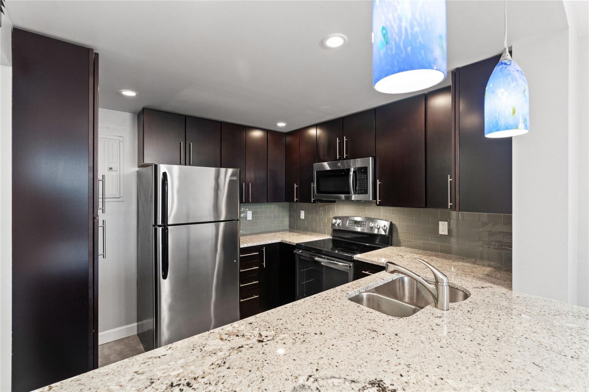 1800 N Andrews Avenue, Unit 7j, Fort Lauderdale, FL 33311 Photo