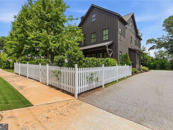 2769 Matthews Street SE, Smyrna, GA 30080
