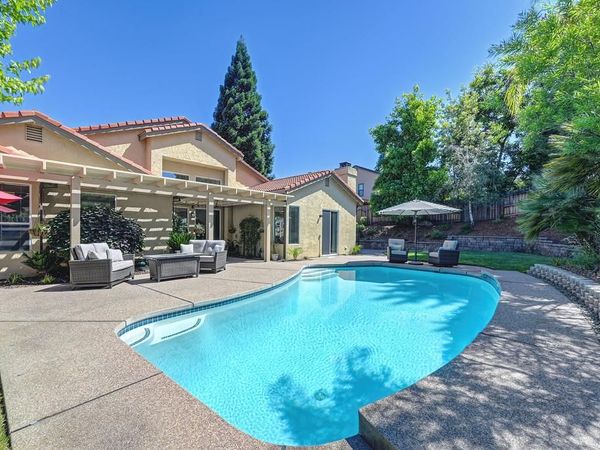 303 Provence Ln, Folsom, CA 95630