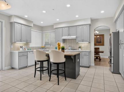 5500 Tierra Gardens Ln, Carmichael, CA 95608 Photo