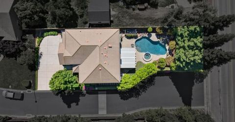 5500 Tierra Gardens Ln, Carmichael, CA 95608 Photo