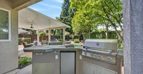 5500 Tierra Gardens Ln, Carmichael, CA 95608 Photo