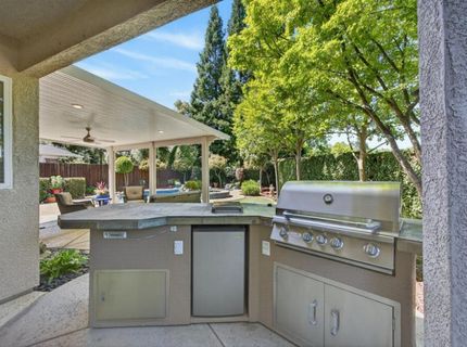 5500 Tierra Gardens Ln, Carmichael, CA 95608 Photo