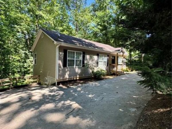 112 Price Lane , Dahlonega, GA 30533