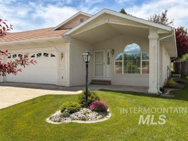 2850 Bannock Hwy, Unit 8, Pocatello, ID 83204