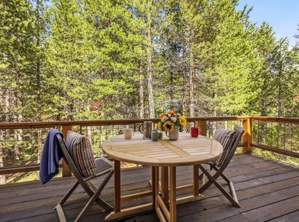 6104 Serene Road, Soda Springs, CA 95728 Photo