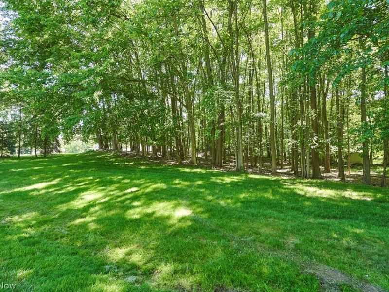 4212 Big Spruce Drive , Akron, OH 44333 Photo 25