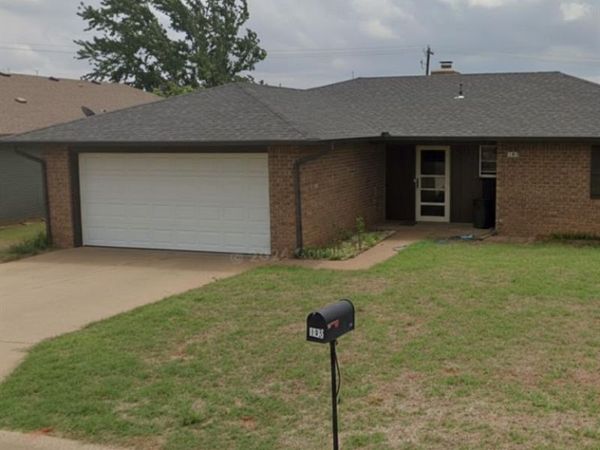 185 Circle Drive, Weatherford, OK 73096