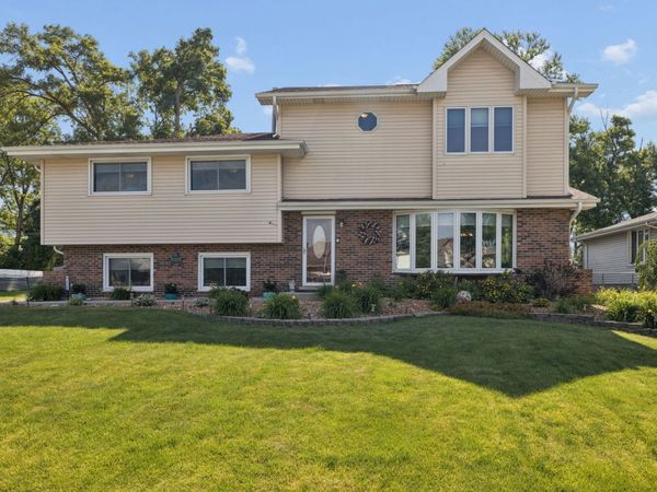 10225 S 86th Court , Palos Hills, IL 60465