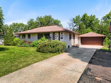 3718 Commodore Drive, Brooklyn Center, MN 55429