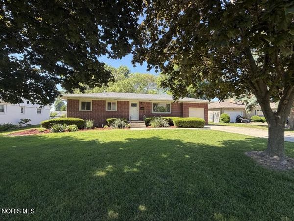 2917 Shoreland Avenue , Toledo, OH 43611