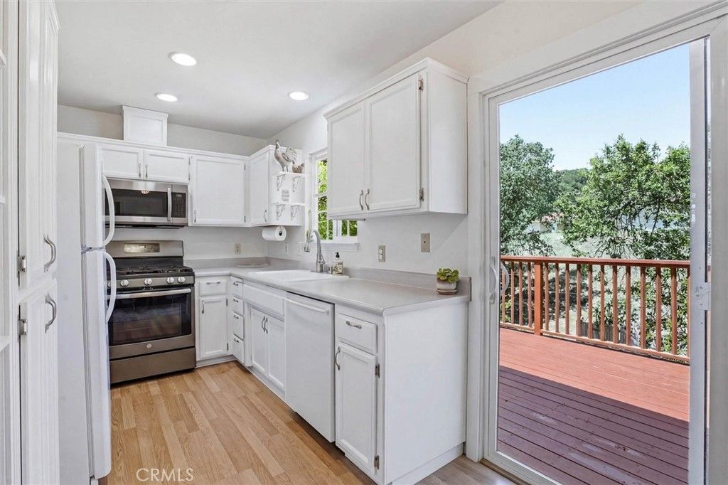 5100 Traffic Way , Atascadero, CA 93422 Main Photo