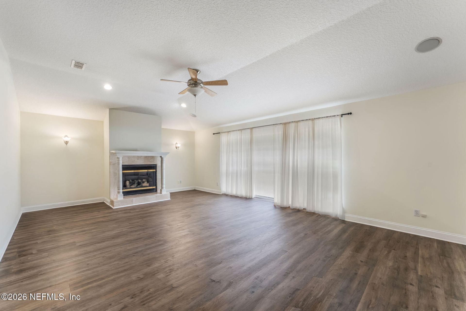 12562 Angel Lake Drive W, Jacksonville, FL 32218 Photo
