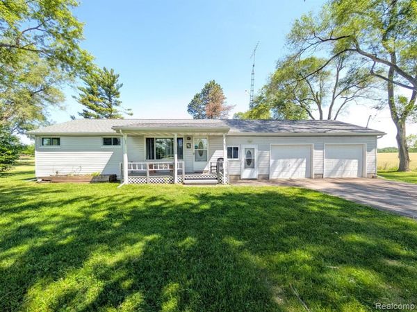 8059 E Mount Morris Road , Richfield Twp, MI 48463