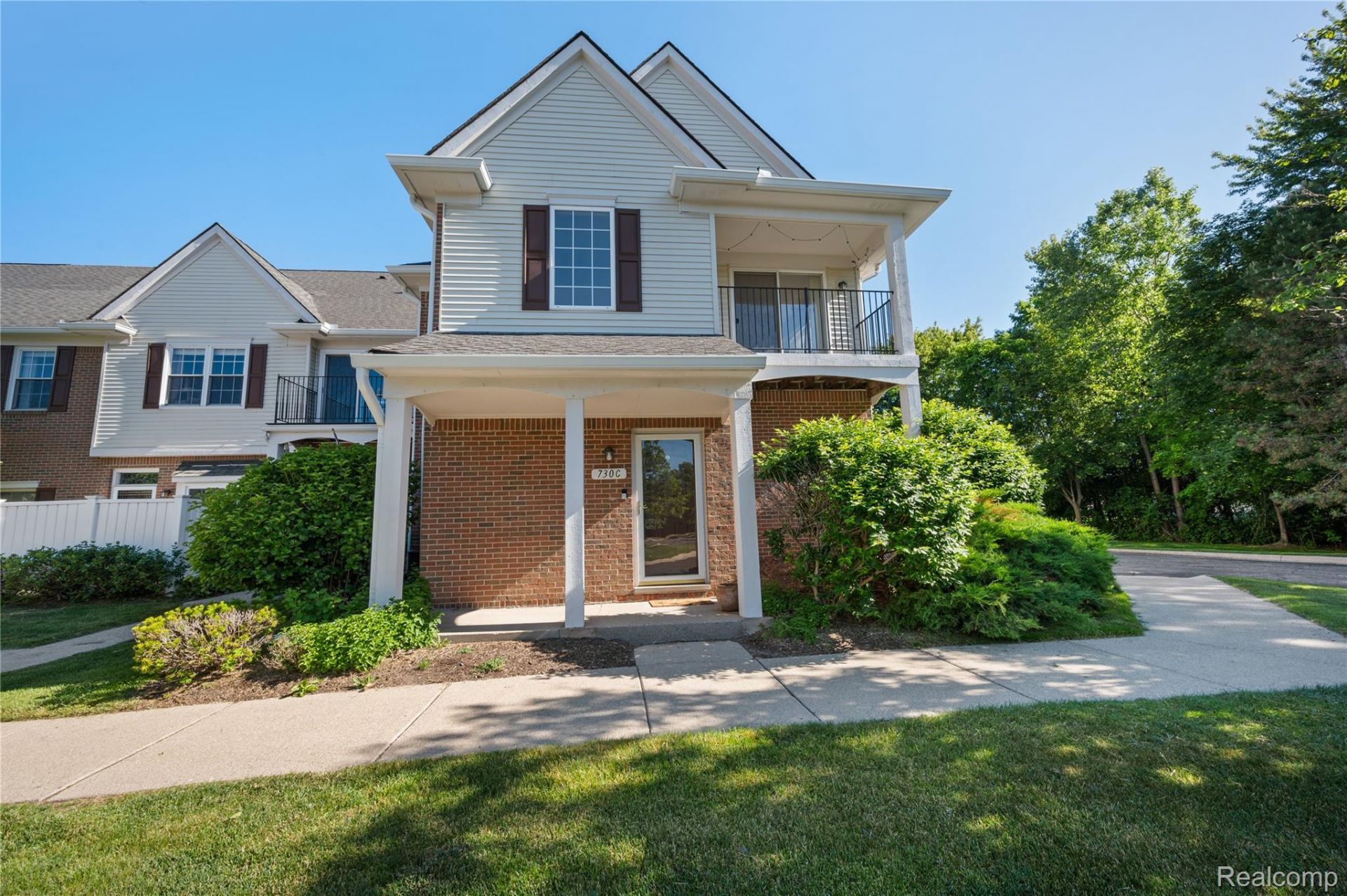 730 Amberly Drive, Unit C, Waterford Township, Mi 48328 Main Photo
