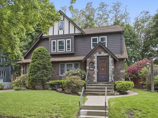 22 Ivy Rd., Belmont, MA 02478