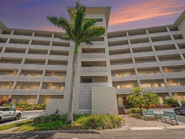 1235 S HIGHLAND AVENUE , Unit 5-703, CLEARWATER, FL 33756