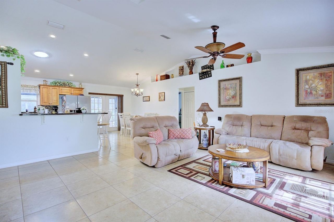4055 Santa Barbara Drive , Sebring, FL 33875 Photo