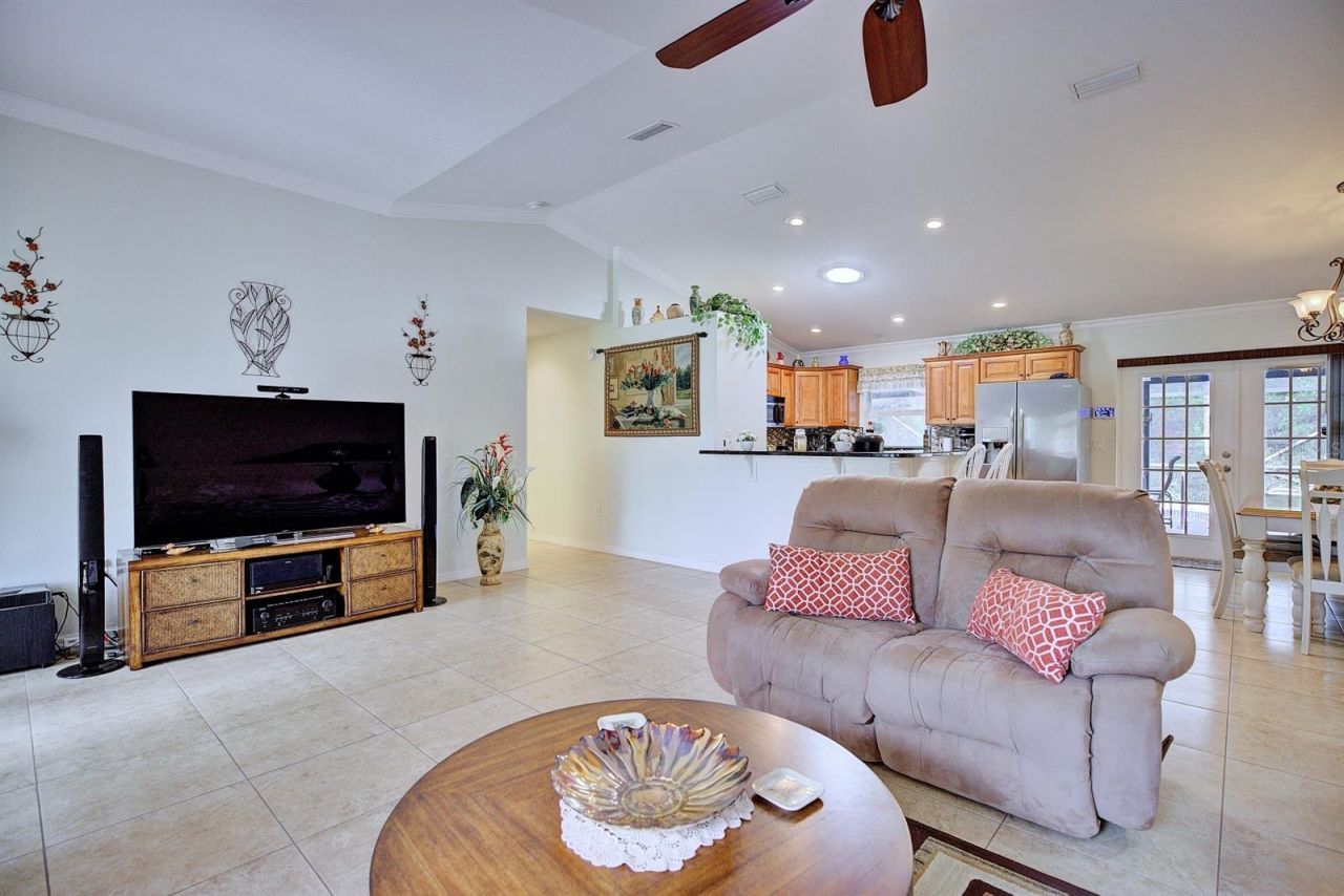 4055 Santa Barbara Drive , Sebring, FL 33875 Photo