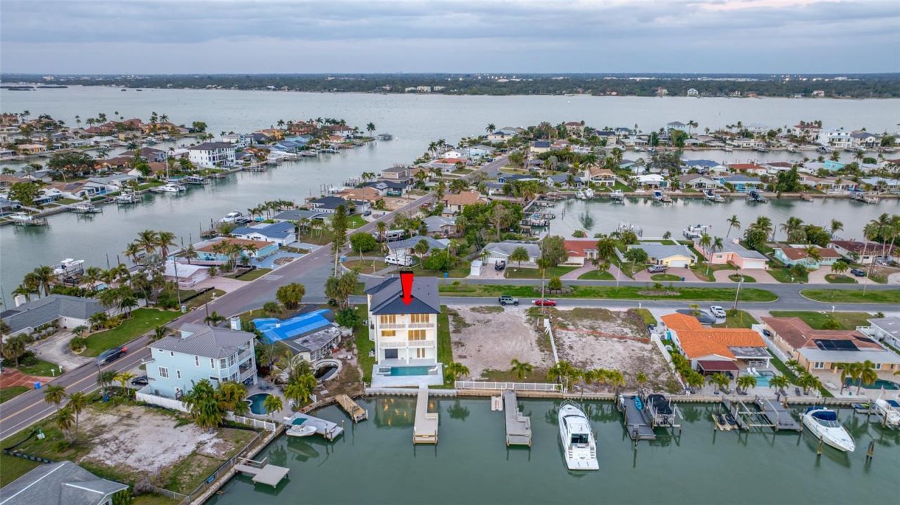 11460 7th Street E, Treasure Island, FL 33706 Photo