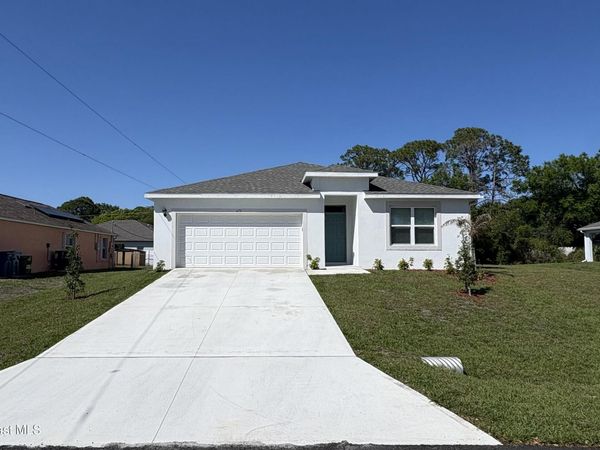 673 Bremerhaven Street NW , Palm Bay, FL 32907