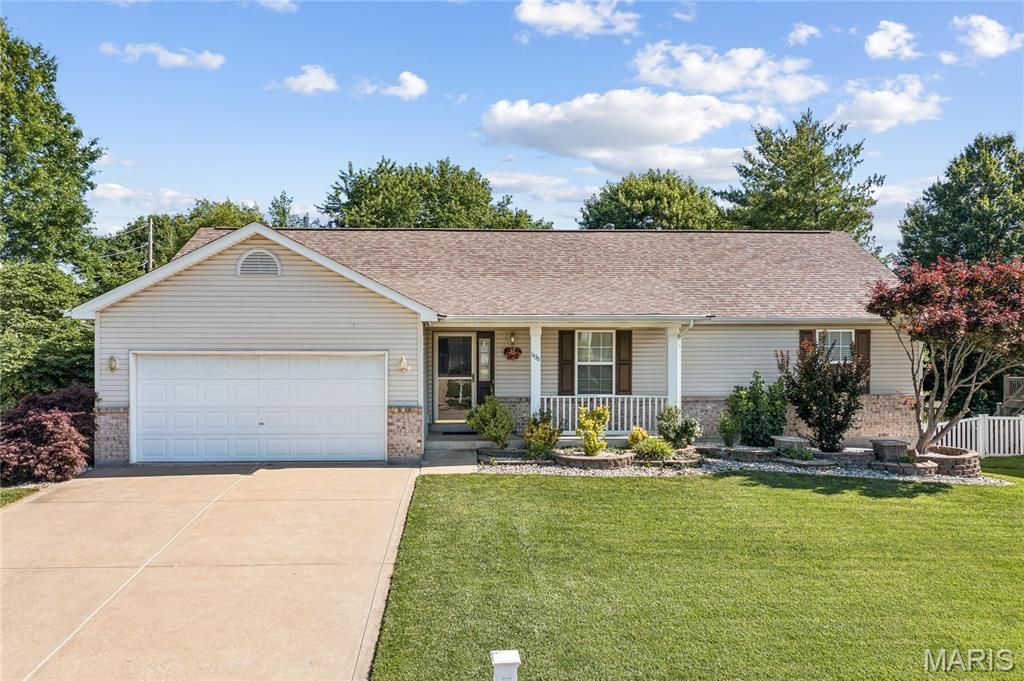 1436 Soaring Eagle Drive, O Fallon, MO 63366 Main Photo