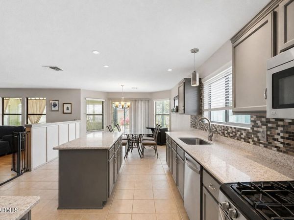 3207 W MOLLY Lane, Phoenix, AZ 85083