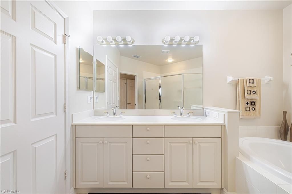 5120 W Hyde Park Ct, Unit 101, Fort Myers, FL 33912 Photo