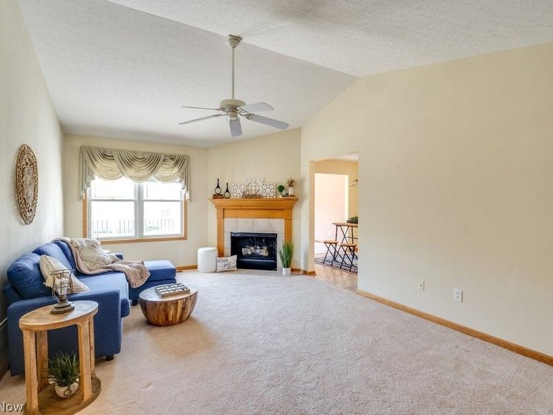 1488 Waters Edge Drive, Akron, OH 44313 Photo 7