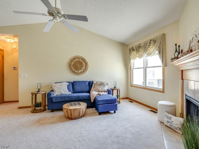 1488 Waters Edge Drive, Akron, OH 44313 Photo 9
